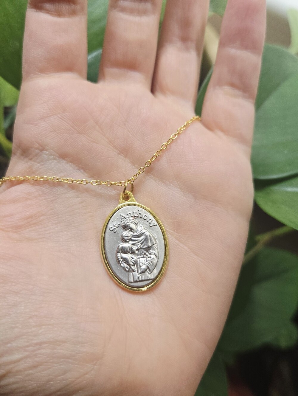 Vintage St. Anthony Religious Medal Necklace – Gold Tone Catholic Saint Jewelry